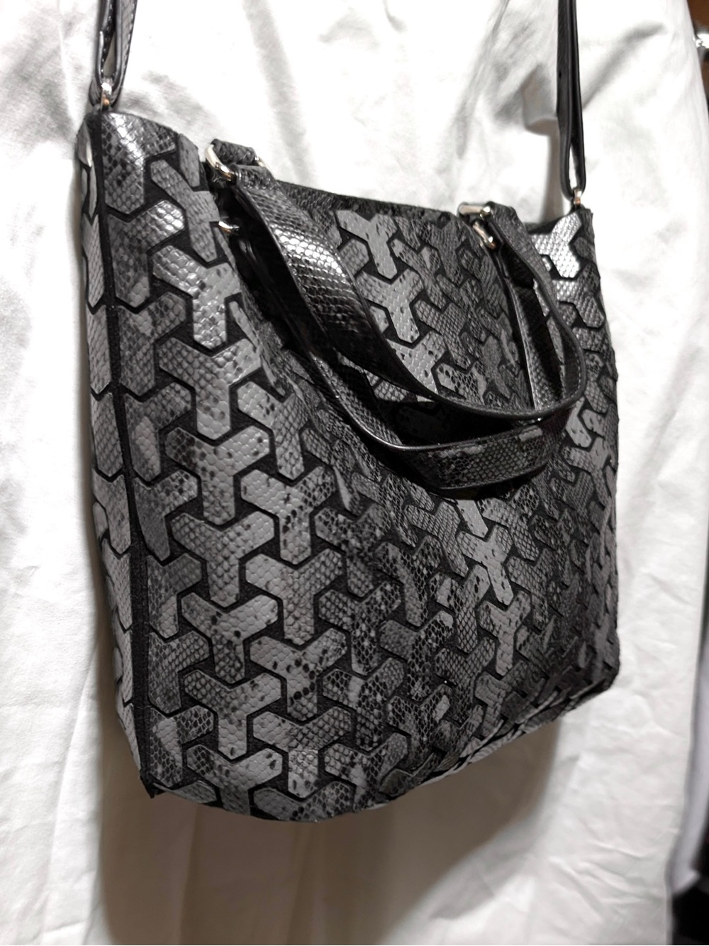Gabriela Frattini Pleats black/grey snake print Shoulder  Bag - glossy medium sz